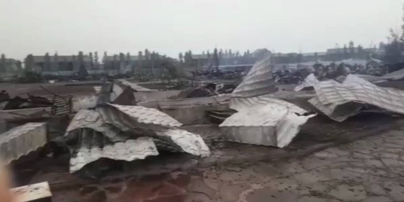 Алакөлде өрттен зардап шеккен кәсіпкерлер талап қойды.