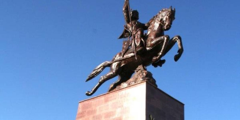 Қазақ эпосы: Адам рухының дүниенің бастапқы мәнін іздеуі (жалғасы).