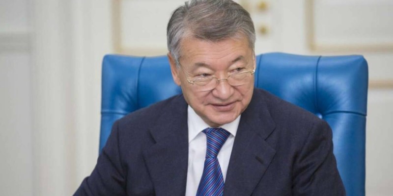 Даниал Ахметовке жалған ақпарат беріп, алдап соққан.