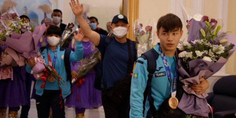 Зүлфия Чиншанло мен Игорь Сон елге оралды.