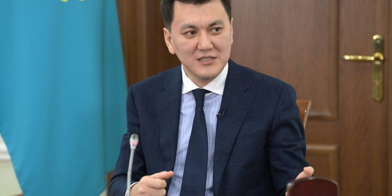 Ерлан Қарин: «Президент Жолдауы: қоғам көкейіндегі көптеген сұраққа жауап беріледі».