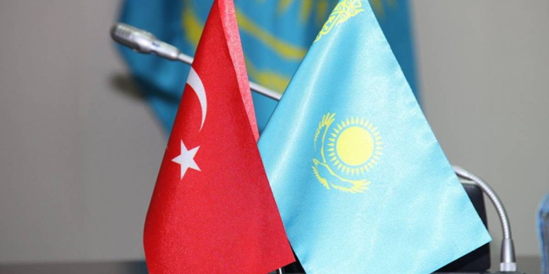 «Түркия мен Қазақстанның әскери одақ құруы әзірге мүмкін емес…».