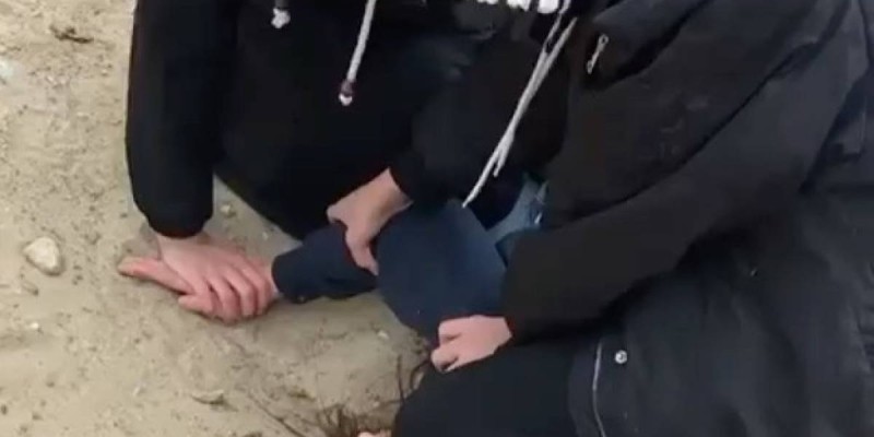 Оқушыны сыныптастары «тәртіпке салмақ» болды (видео).