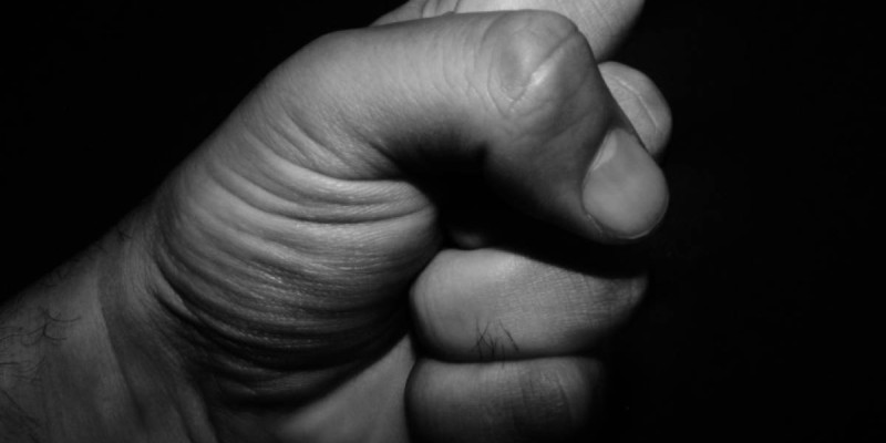 Алматы облысында Қытай жұмысшылары қазақ жігітті сабап тастаған.