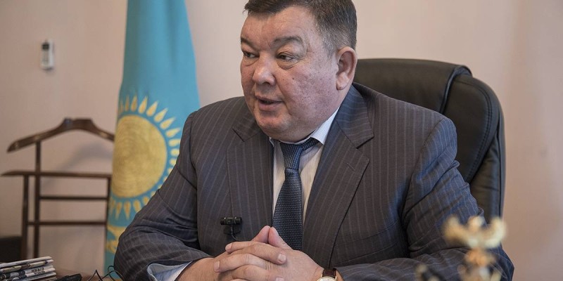 Амандық Баталовтың орынбасары Б.Манзоров пара алды деген күдікпен ұсталды ма?.