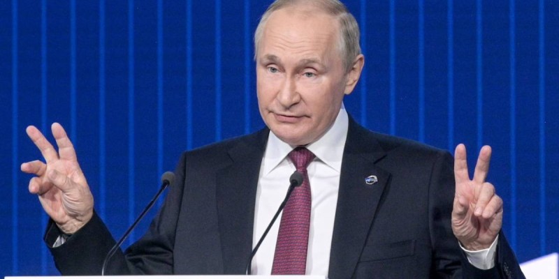 Путин: Қазақстанда орыс тілінің сұранысына сай, Ресей мектеп салуға дайын.