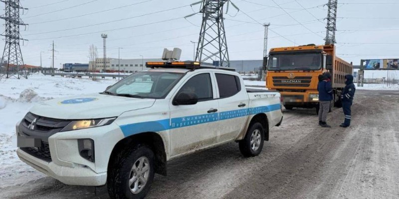 Астанада ауыр салмақтағы жүк көліктердің қозғалысына бақылау күшейді.