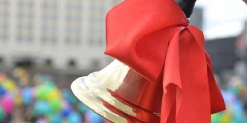 Елімізде жоғары сынып оқушылары ғана соңғы қоңырауға қатысады.