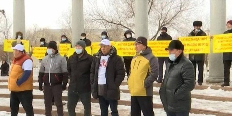 Ақтөбеде бір топ шаруа ауыл шаруашылығы министрлігінің ұлттық жобасына қарсы шықты.