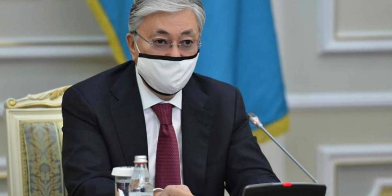Тоқаев: «Вакцина егу керек, басқа жол жоқ».