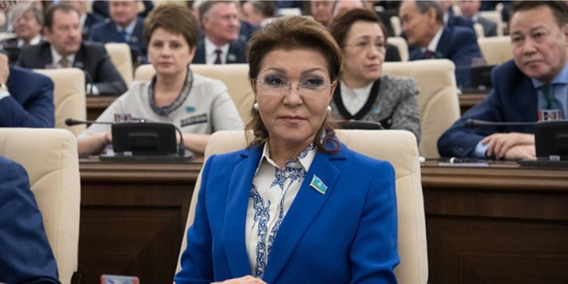 Назарбаева Маминге ұзаққа созылған сараптамалардың жемқорлыққа әкелетінін ескертті.