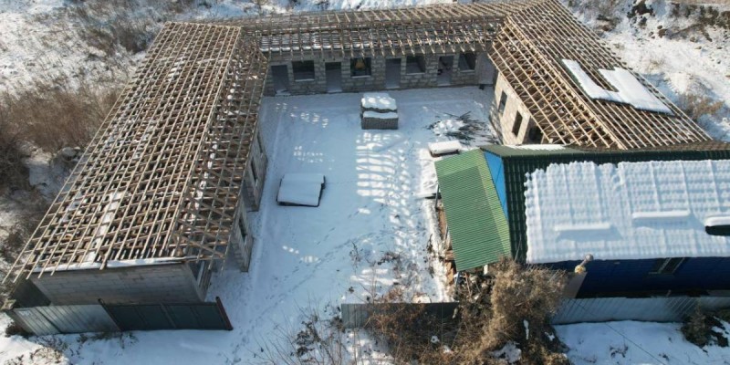 Алматыда тағы бір заңсыз нысан бұзылды.