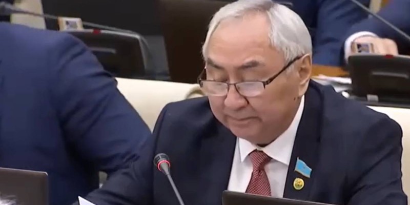 Дайрабаев: Балаларым кінәлі емес, мәжілістен кетпеймін!.