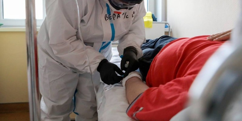 Елімізде індет жұқтырған жүзден аса адамның жағдайы өте ауыр.
