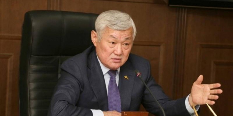 Сапарбаев: Ақын-жазушы көп, бірақ олардың кітаптарын жұрт оқи ма?.