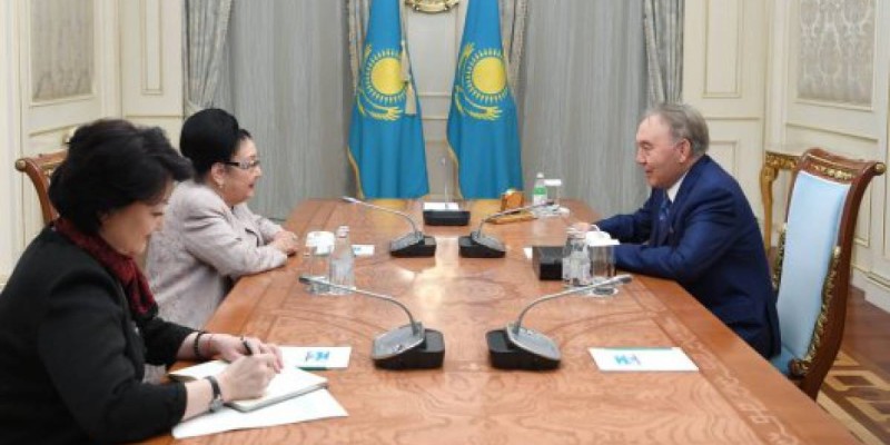 Елбасы КСРО халық әртісі Бибігүл Төлегенованы қабылдады.