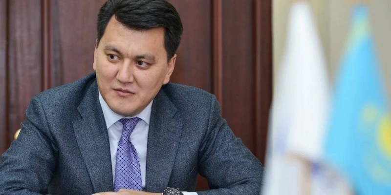 Президенттің кеңесшісі биліктің коронавируспен қалай күресіп жатқанын айтты.