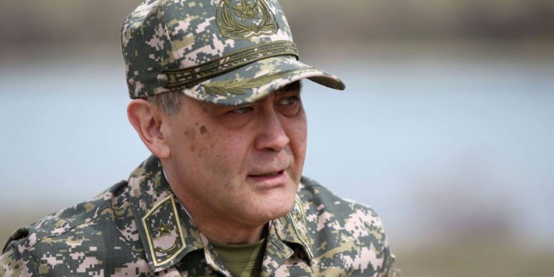 Қорғаныс министрі Арыстағы оқиға туралы: кешірім сұрайтын себеп көріп тұрған жоқпын (видео).