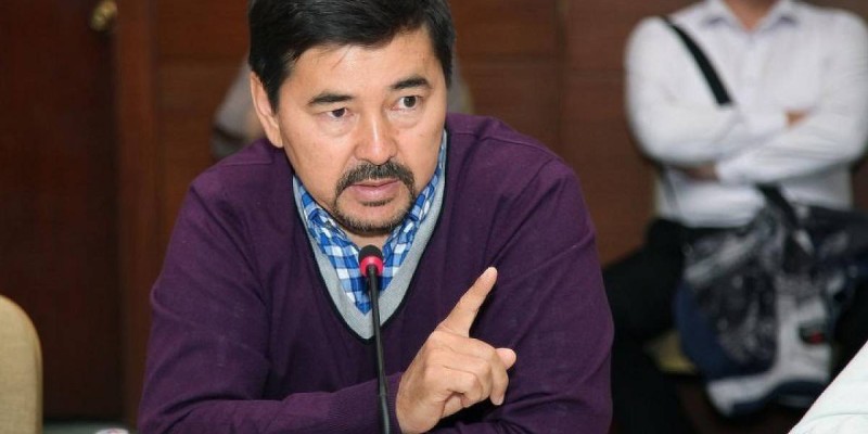 Марғұлан Сейсембай: Бiзде ендi екi-ақ жол қалды: саяси реформалар немесе алаңға шығу.