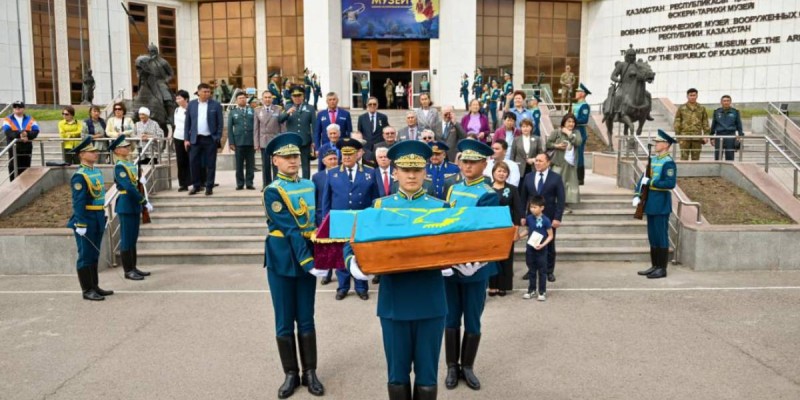 Астанаға ҰОС жауынгерлерінің сүйектері жеткізілді.