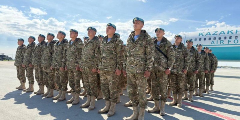 Қазақ десантшылары парадқа қатысу үшін Мәскеуге барды.
