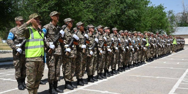 Назарбаев университетіне  түскен жігітті күшпен әскерге алып кеткен.