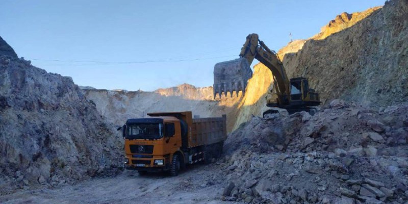 Депутаттар «Майқайың Алтын» кен орнының иесі шетелдік компанияның ісін қадағалауды талап етті.