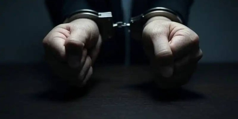 «Қазселденқорғау» ММ облыстық филиалының басшысы 2,7 млн теңге жымқырған.