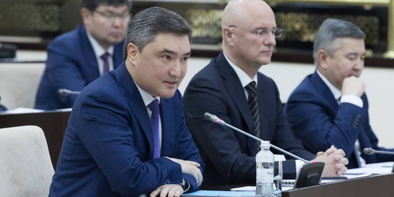 Елімізде өңдеу өнеркәсібінің үлесі 47% құрады — Олжас Бектенов.