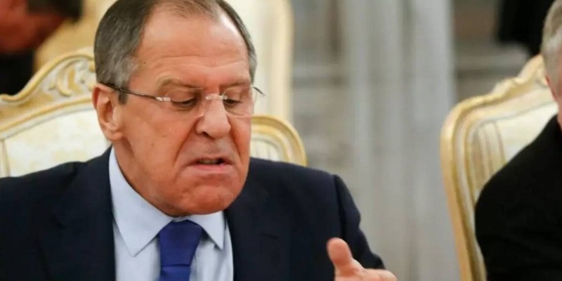 Лавров Астана мен Лондон арасындағы әскери келісімнен кейін британдықтарды терактілердің сыбайласы деп атады.