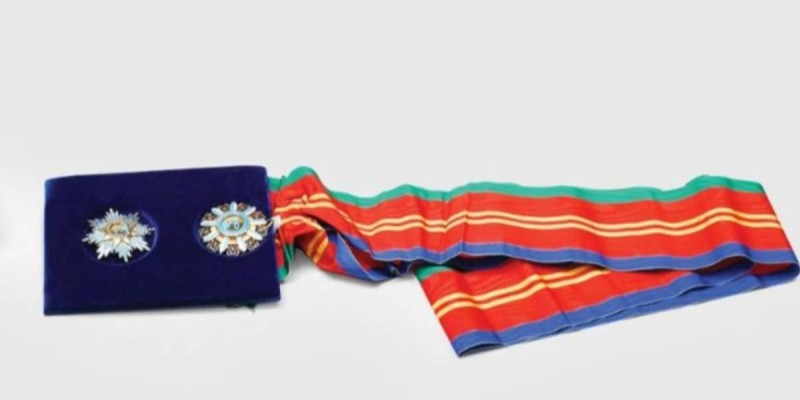 Маргарет Тэтчердің Назарбаевтан алған ордені сатылымға қойылды.