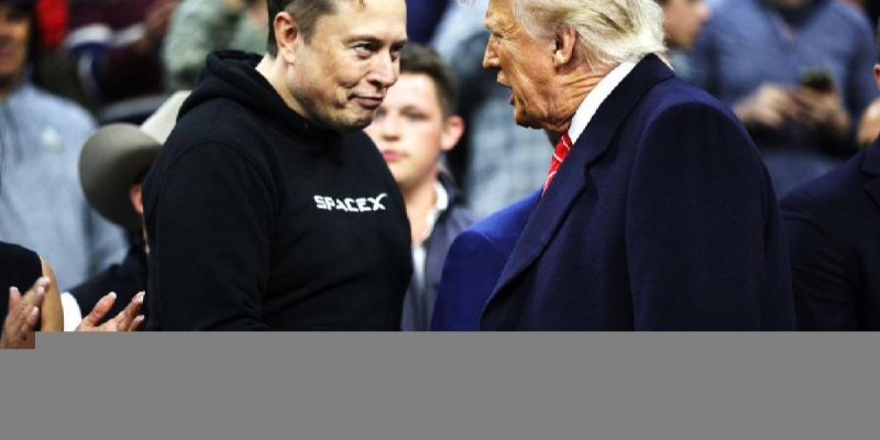 Маск Трамп әкімшілігінен кететінін мәлімдеді.