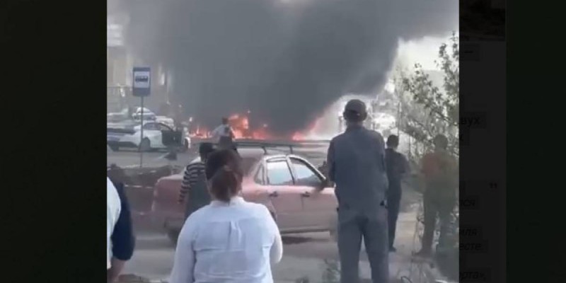 Астанада екі жүк көлігі жол апатынан кейін өртеніп кетті, қаза тапқандар бар.