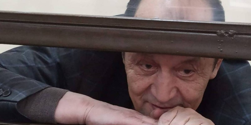 Ислам Әбішев пара алуға оқталғаны үшін бес жылға сотталды.