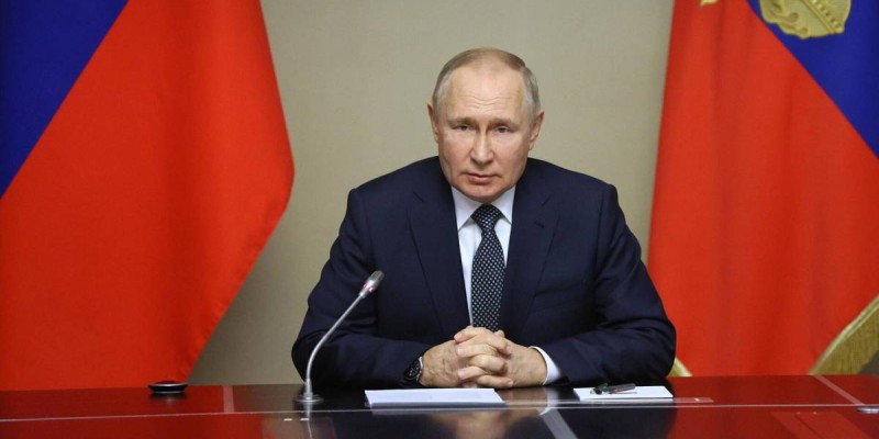 «Коммерсант»: Кремль Путинді 2024 жылғы президент сайлауына кандидат ретінде ұсынуға дайындалып жатыр.