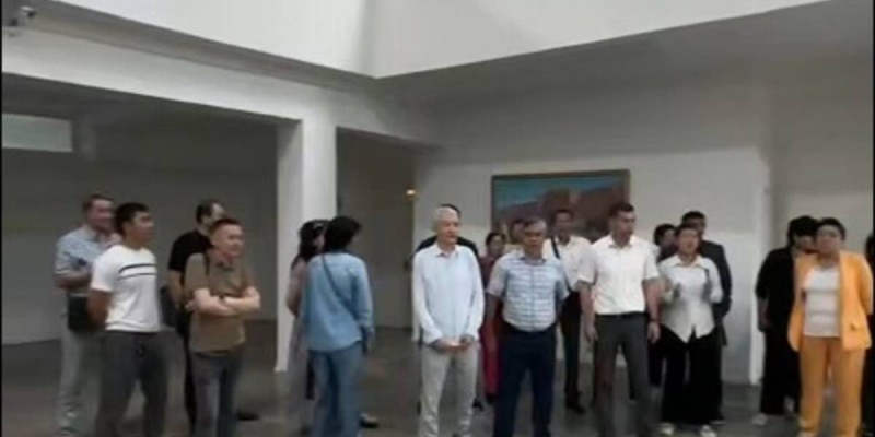 Таразда Су шаруашылығы университетінің оқытушылары наразылыққа шықты.