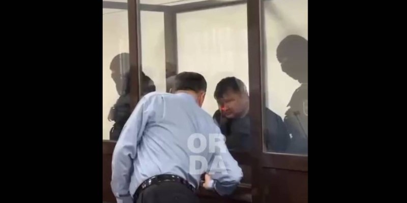 Педофилия үшін айыпталған AMANAT партиясының экс-мүшесі өмір бойына сотталды.