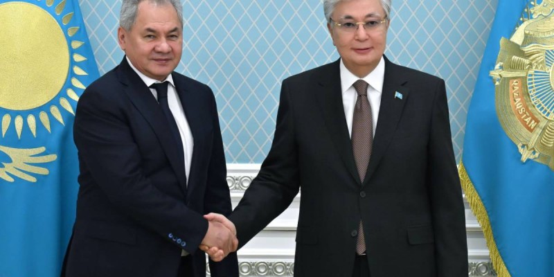 Президент Қасым-Жомарт Тоқаев Ресейдің Қауіпсіздік Кеңесінің хатшысы Сергей Шойгуды қабылдады.