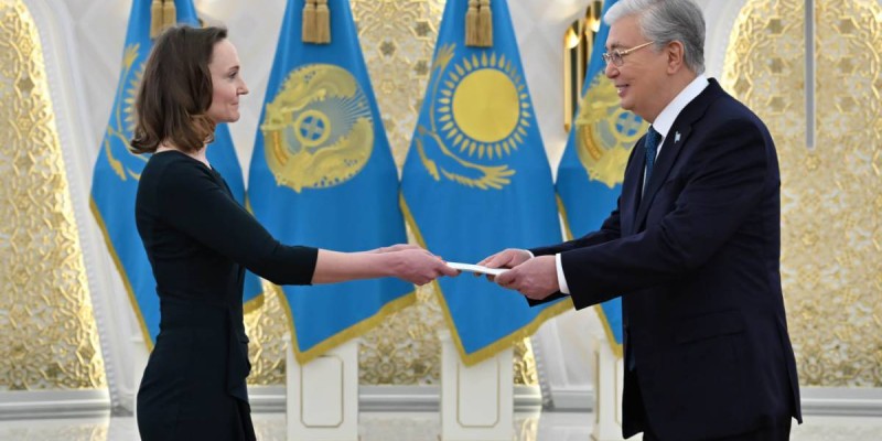 Президент бірқатар мемлекеттің елшілерінен сенім грамоталарын қабылдады.
