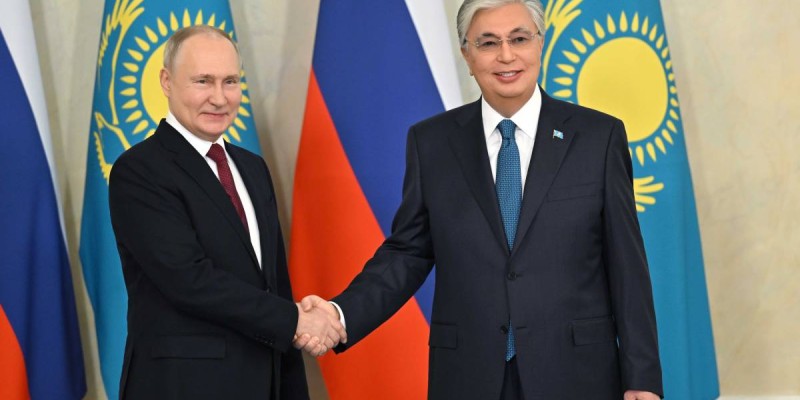 Тоқаев АЭС салуда Қазақстан бас оператор болатынын Путинмен келіскен.