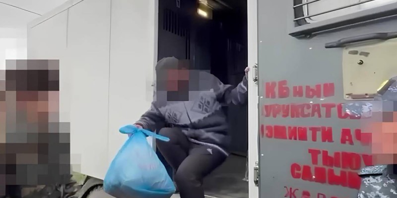 Аса ірі көлемде алаяқтық жасаған күдікті Қырғызстаннан экстрадицияланды.