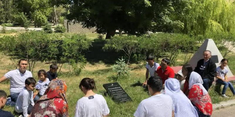 Айдын Рахымбаев «мәңгілік полктың» өтуіне қарсы шықты.