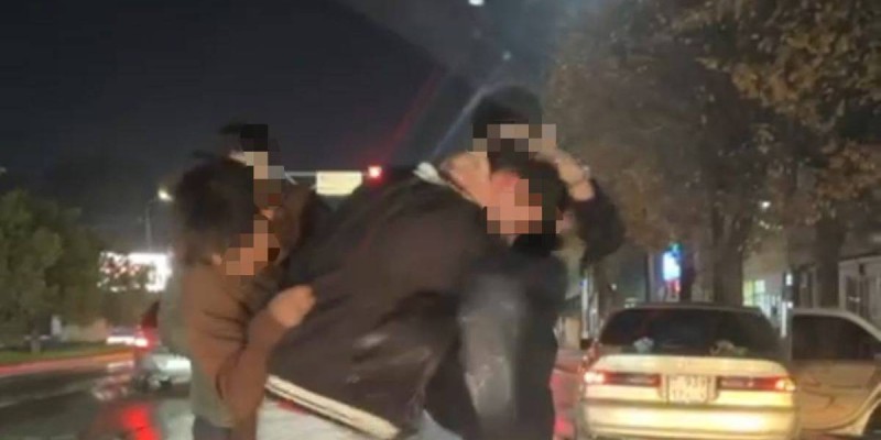 Шымкентте жол үстінде төбелескен жүргізушілерге қатысты іс қозғалды.