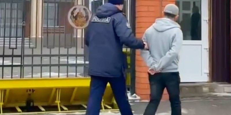 Қостанай облысында итке пышақ сұққан ер адам ұсталды.