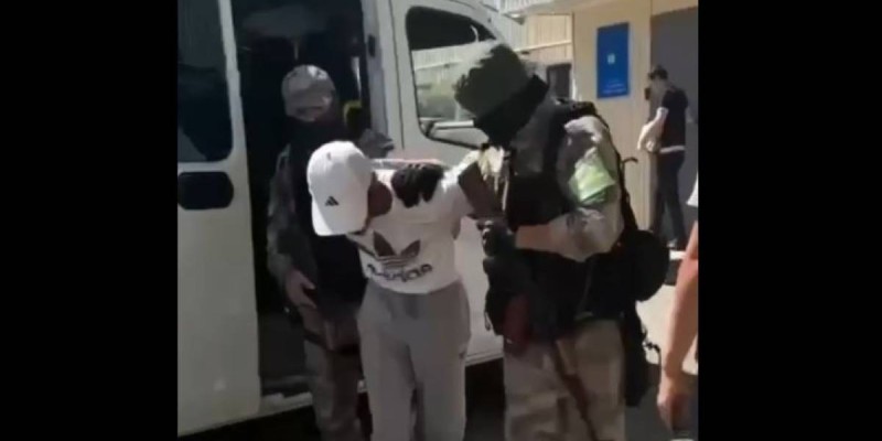 Ақтөбе облысында ақша бопсалаған күдіктілер ұсталды.