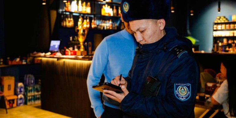 Астанада кальян ұсынған бірнеше мекеме жауапқа тартылды.