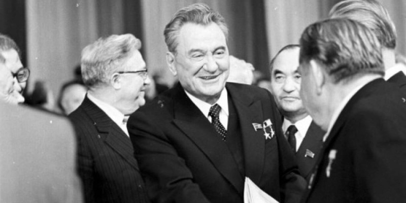 Бүгінгі жемқорлық Қонаевтың кезінде басталған.