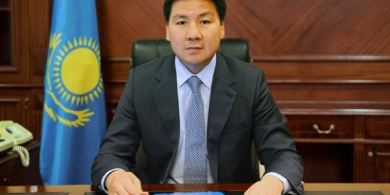 Асқар Жұмағалиев Қорғаныс және аэроғарыш өнеркәсібі министрі болып тағайындалды.