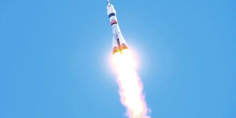 Қазақстанға экипаж мүшелері бар ғарыш кемесі қонды.