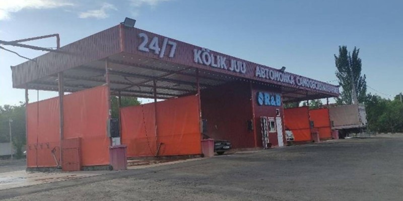 Сот шешімі бойынша Алматыда кезекті көлік жуу орны бұзылды.